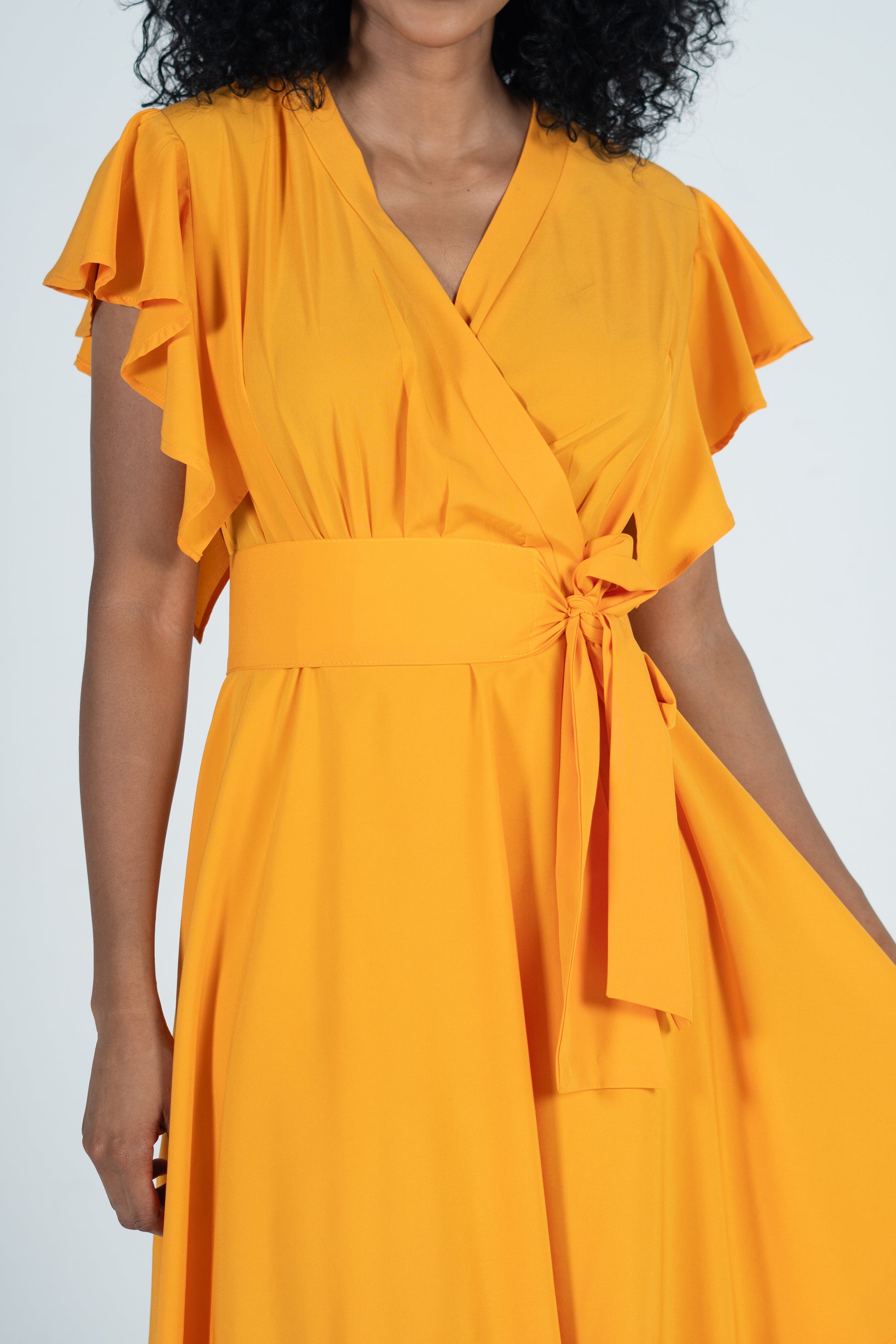 Vestido suelto cruzado Delicate - verde y amarillo